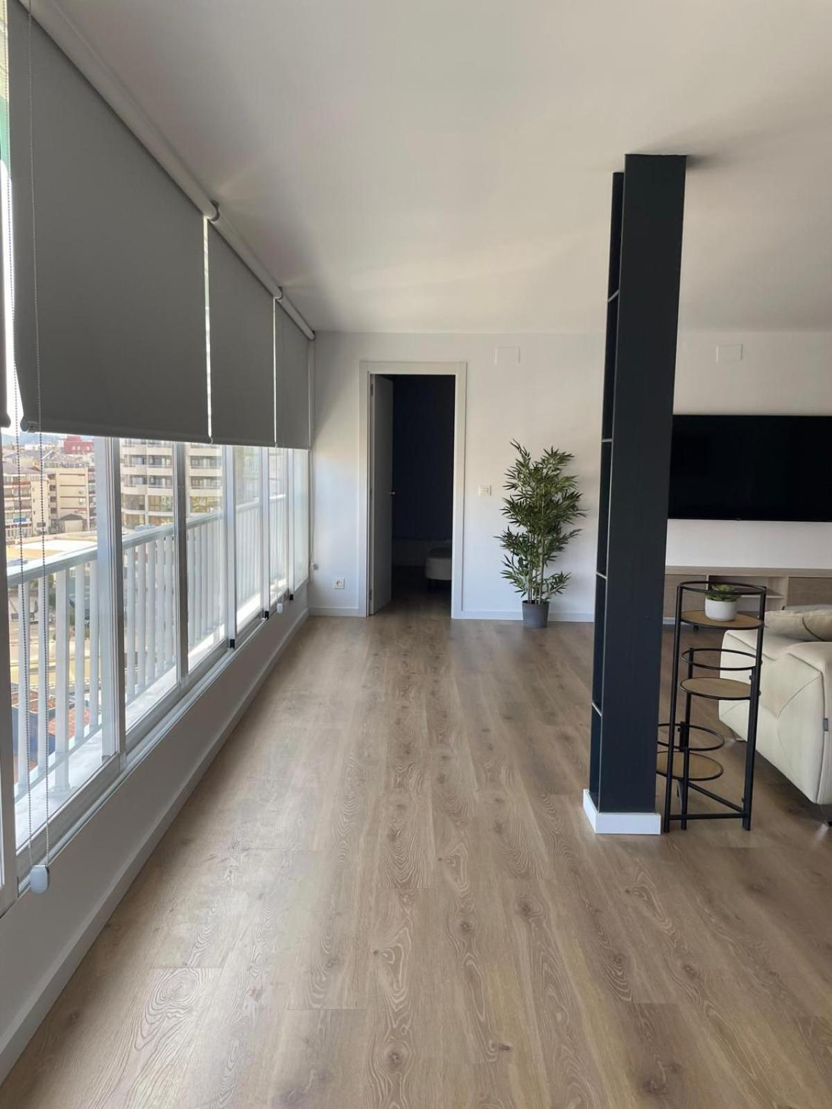 Piso Moderno De Lujo Junto A La Plaza Triangular